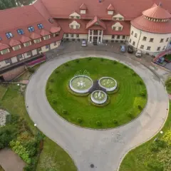 Hotel Ossa ile pokoi? Sprawdź, dlaczego liczba może się różnić
