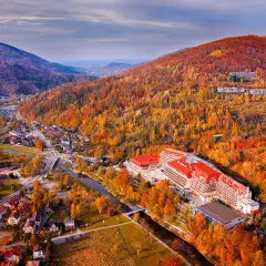Ile gwiazdek ma hotel Gołębiewski? Sprawdź różnice między lokalizacjami