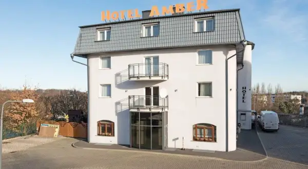 Czy w hotelu trzeba pokazać dowód? Co musisz wiedzieć przed przyjazdem