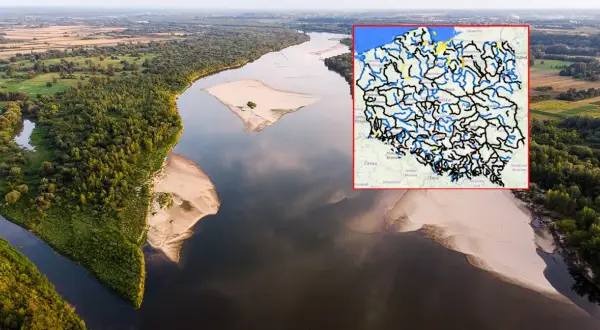 Szeroka rzeka z piaszczystymi brzegami i mapą Polski z zaznaczonymi rzekami, ilustrująca problem suszy w Polsce.