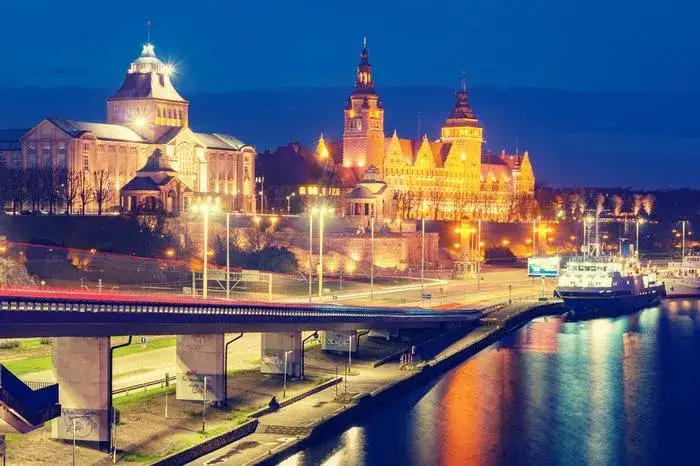 Zdjęcie Jaka rzeka płynie przez Szczecin? Odkryj tajemnice Odry i jej znaczenie