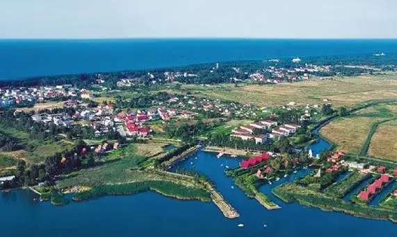 Zdjęcie Jezioro Resko Przymorskie: raj dla miłośników przyrody i sportów wodnych