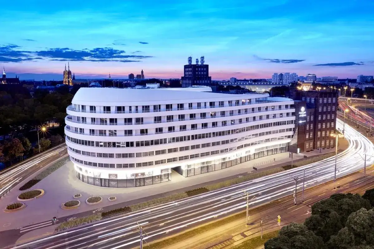 Zdjęcie Ile jest hoteli Hilton w Polsce? Odkryj ich lokalizacje i usługi