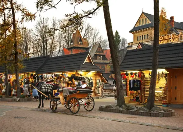 Zakopane atrakcje turystyczne: odkryj ukryte skarby i popularne miejsca